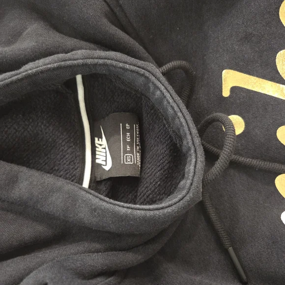 Nike Women's Black Hoodie - Picture 4 of 5